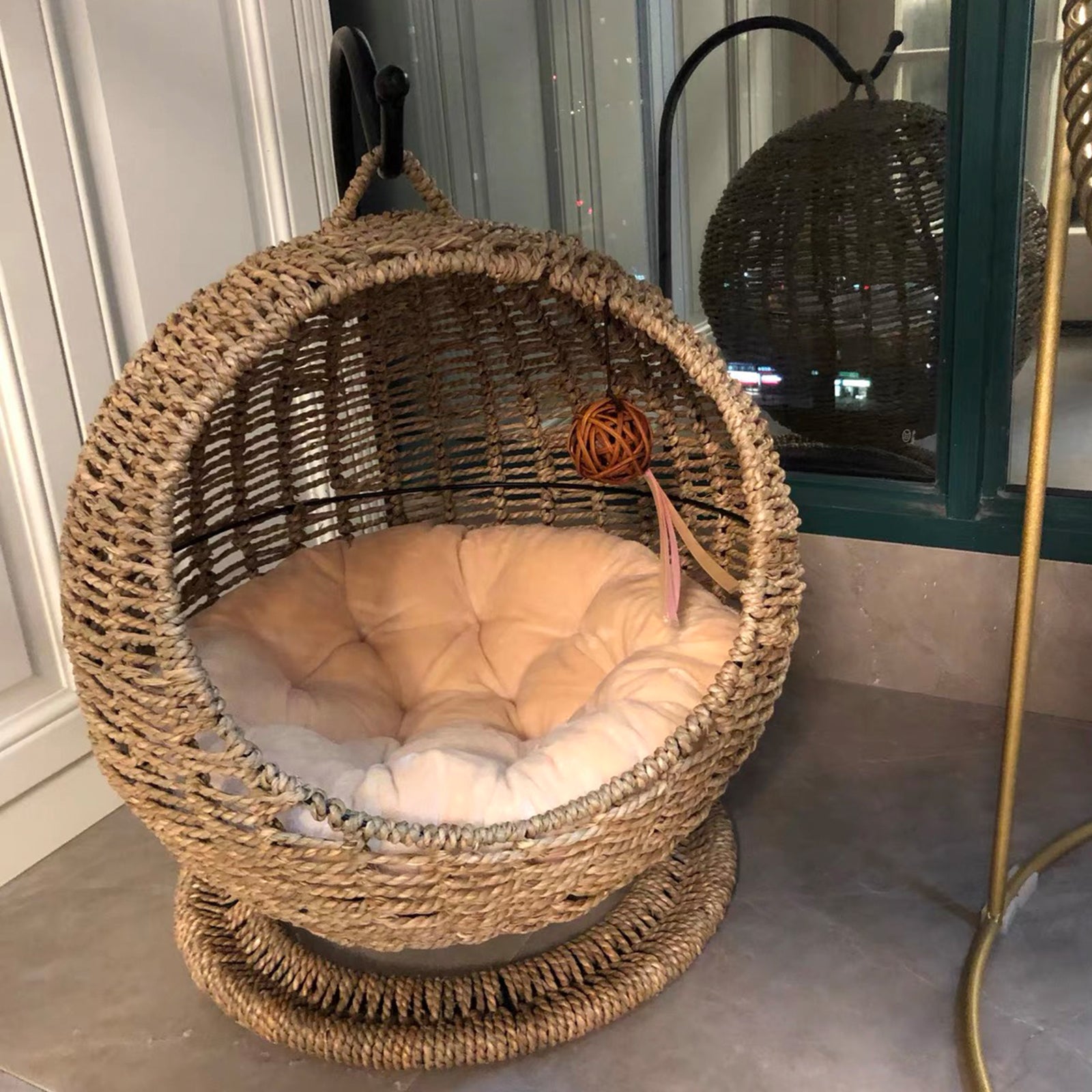 Oehid Hand Made Wicker Cat Bed Basket Swinging Pet House Nest for Small Dog Cat with Cushion